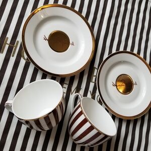 ❗Henri Bendel Tea Cup and Saucer Set of 4❗